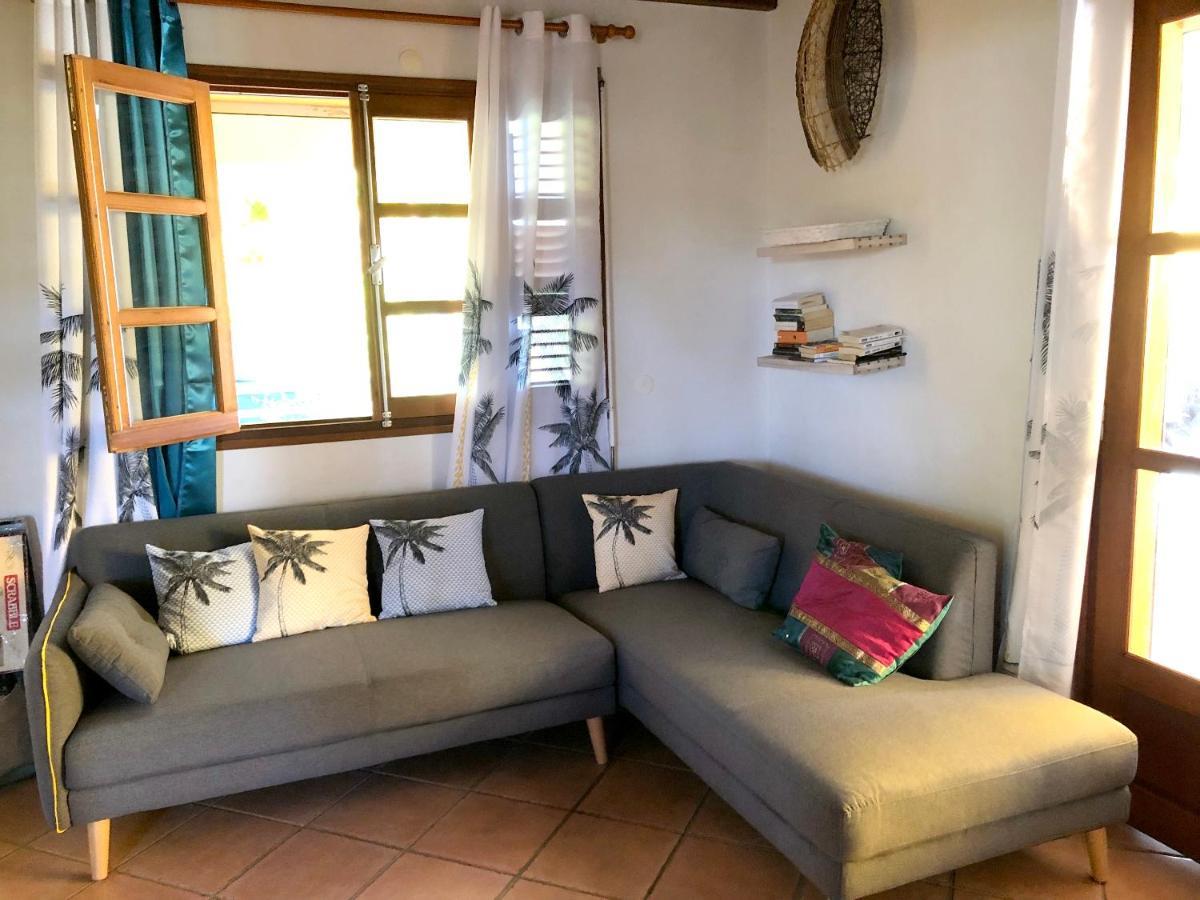 Appartement De 3 A Francois A 450 M De La Plage Avec Vue Sur La Mer Piscine Partagee Et Jardin Clos *